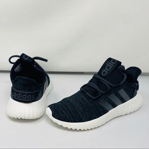 NIB**ADIDAS KAPTIR X Sneakers**$150